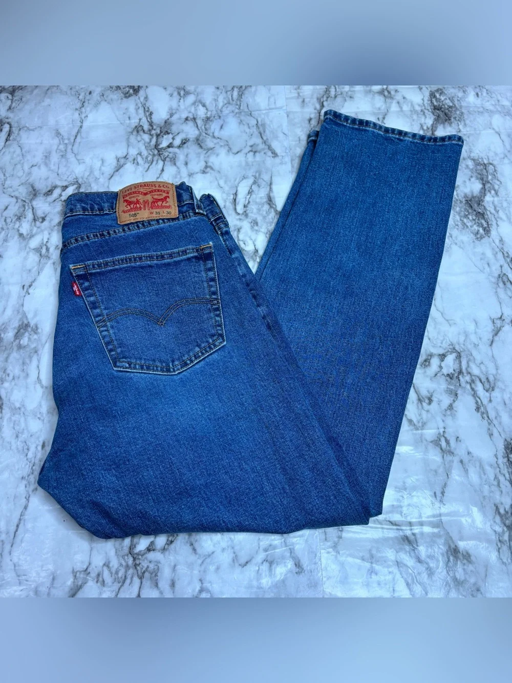 Levi's 505 Men's 32 x 30Straight Leg Dark Blue Denim Jeans casual